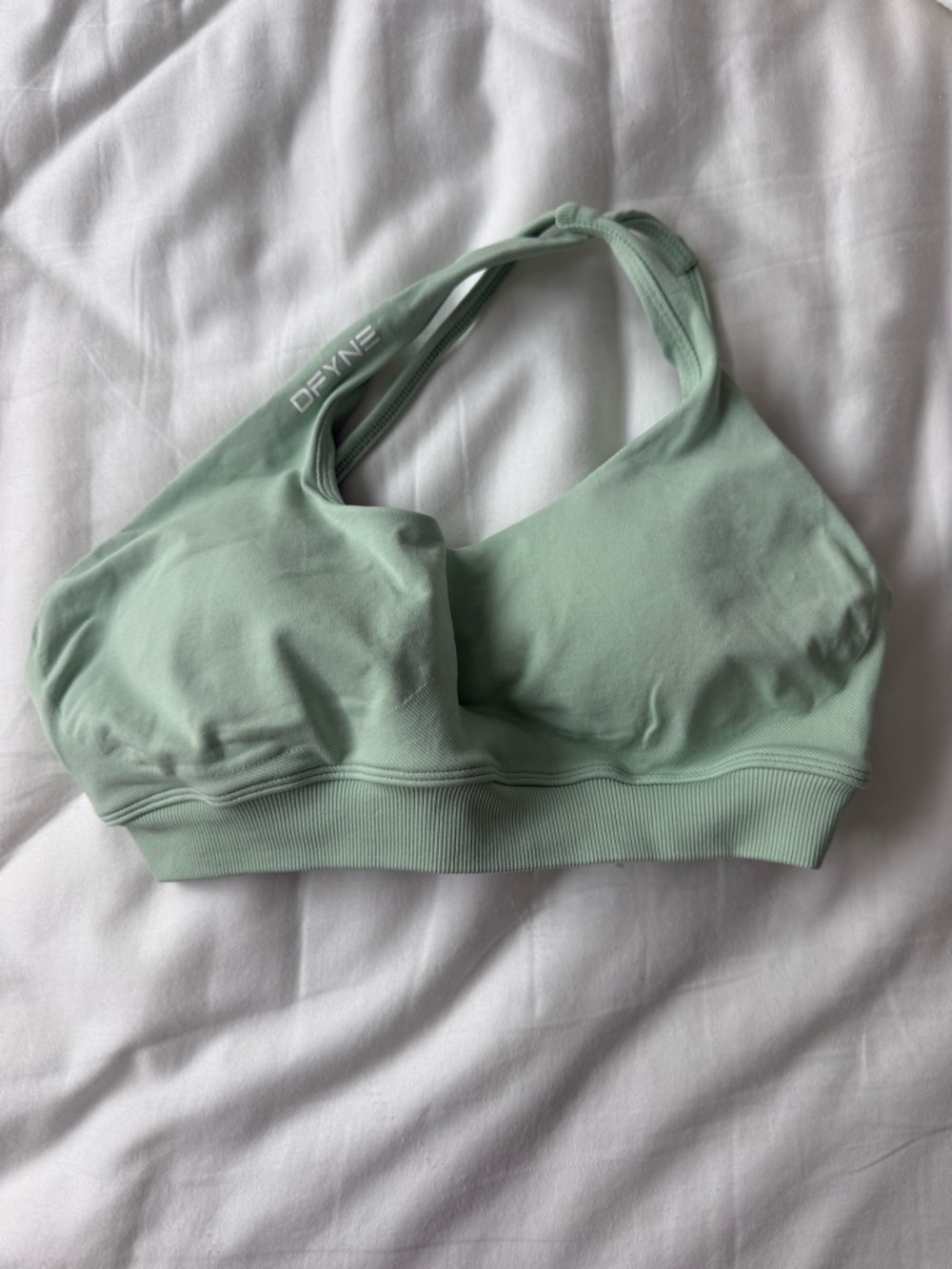 DFYNE strappy sports bra